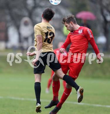 Fussball. Kaerntner Liga. Atus Ferlach gegen Koettmannsdorf. Petar Maric (Ferlach), Philipp Gatti (Koettmannsdorf). Ferlach, 5.11.2016.
Foto: Kuess
---
pressefotos, pressefotografie, kuess, qs, qspictures, sport, bild, bilder, bilddatenbank