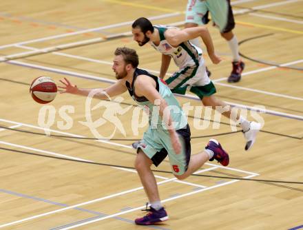 Basketball 2. Bundesliga. GD 5. Runde. Villach Raiders gegen Dornbirn Lions.  Sebastian Huber,  (Villach), Ander Arruti Portila (Dornbirn). Villach, am 5.11.2016.
Foto: Kuess
---
pressefotos, pressefotografie, kuess, qs, qspictures, sport, bild, bilder, bilddatenbank