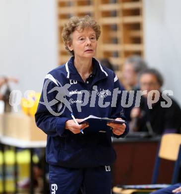 Volleyball. AVL 1. Bundesliga. ATSC KELAG Wildcats. Trainerin Eva BRODYOVA (Wildcats). Klagenfurt, 5.11.2015.
Foto: Kuess

---
pressefotos, pressefotografie, kuess, qs, qspictures, sport, bild, bilder, bilddatenbank
