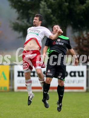 Fussball Unterliga Ost. St. Michael/Bleiburg gegen Kraig. Michael Hubert Zidej, (St. Michael), Leonard Ibrahimi  (Kraig). St. Michael ob Bleiburg, am 6.11.2016.
Foto: Kuess
---
pressefotos, pressefotografie, kuess, qs, qspictures, sport, bild, bilder, bilddatenbank