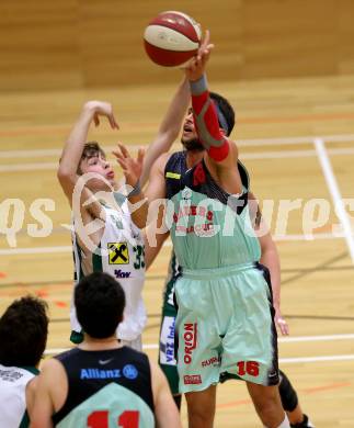 Basketball 2. Bundesliga. GD 5. Runde. Villach Raiders gegen Dornbirn Lions.  Marko Kolaric,  (Villach), Luka Brajkovic (Dornbirn). Villach, am 5.11.2016.
Foto: Kuess
---
pressefotos, pressefotografie, kuess, qs, qspictures, sport, bild, bilder, bilddatenbank