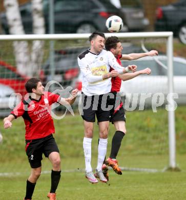 Fussball. Kaerntner Liga. Maria Saal gegen Spittal. Markus Appe, Sebastian Kaiser (Maria Saal), Dejan Kecanovic (Spittal). Maria Saal, 5.11.2016.
Foto: Kuess
---
pressefotos, pressefotografie, kuess, qs, qspictures, sport, bild, bilder, bilddatenbank