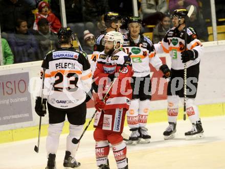 EBEL. Eishockey Bundesliga. KAC gegen 	Moser Medical Graz99ers. Christoph Duller, (KAC), Torjubel Graz. Klagenfurt, am 11.11.2016.
Foto: Kuess

---
pressefotos, pressefotografie, kuess, qs, qspictures, sport, bild, bilder, bilddatenbank