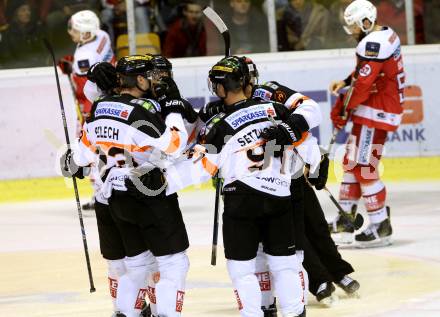 EBEL. Eishockey Bundesliga. KAC gegen 	Moser Medical Graz99ers. Torjubel  (Graz). Klagenfurt, am 11.11.2016.
Foto: Kuess

---
pressefotos, pressefotografie, kuess, qs, qspictures, sport, bild, bilder, bilddatenbank