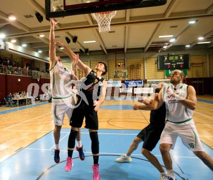 Basketball 2. Bundesliga. GD 6. Runde. KOS Celovec gegen Woerthersee Piraten. Jakob Strazar, Vjeran Soldo (KOS Celovec), Christoph Gspandl, Joachim Buggelsheim (Woerthersee Piraten). Klagenfurt, am 12.11.2016.
Foto: Kuess
---
pressefotos, pressefotografie, kuess, qs, qspictures, sport, bild, bilder, bilddatenbank