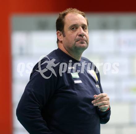 Volleyball Bundesliga. VBK Kelag Woerthersee Loewen Klagenfurt gegen SK Posojilnica Aich/Dob. Martin Micheu (Aich/Dob). Klagenfurt, 19.11.2016.
Foto: Kuess 
---
pressefotos, pressefotografie, kuess, qs, qspictures, sport, bild, bilder, bilddatenbank
