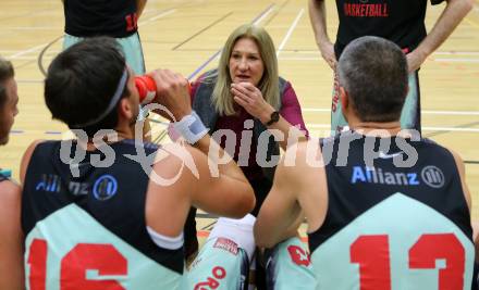 Basketball 2. Bundesliga. GD 7. Runde. Raiders Villach gegen Basket Flames.  Trainerin Natalia Tcherkacheva (Villach). Villach, am 20.11.2016.
Foto: Kuess
---
pressefotos, pressefotografie, kuess, qs, qspictures, sport, bild, bilder, bilddatenbank