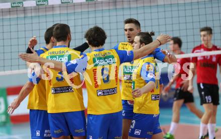 Volleyball Bundesliga. VBK Kelag Woerthersee Loewen Klagenfurt gegen SK Posojilnica Aich/Dob. Jubel  (Aich/Dob). Klagenfurt, 19.11.2016.
Foto: Kuess 
---
pressefotos, pressefotografie, kuess, qs, qspictures, sport, bild, bilder, bilddatenbank