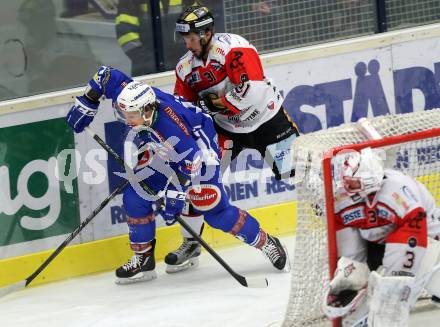 EBEL. Eishockey Bundesliga. VSV gegen	HC Orli Znojmo. Corey Locke, (VSV), Jakub Stehlik (Znojmo). Villach, am 25.11.2016.
Foto: Kuess

---
pressefotos, pressefotografie, kuess, qs, qspictures, sport, bild, bilder, bilddatenbank