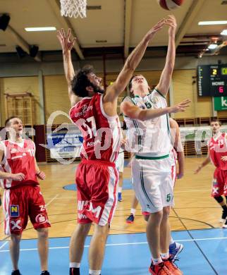 Basketball 2. Bundesliga. GD 8. Runde. KOS Celovec gegen St. Poelten Dragons.  Andi Smrtnik (KOS), Denis Soldo (St. Poelten). Klagenfurt, am 26.11.2016.
Foto: Kuess
---
pressefotos, pressefotografie, kuess, qs, qspictures, sport, bild, bilder, bilddatenbank