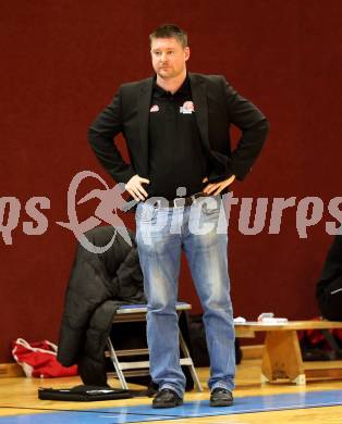 Basketball 2. Bundesliga. GD 8. Runde. KOS Celovec gegen St. Poelten Dragons. Trainer Armin Goettlicher (St. Poelten). Klagenfurt, am 26.11.2016.
Foto: Kuess
---
pressefotos, pressefotografie, kuess, qs, qspictures, sport, bild, bilder, bilddatenbank