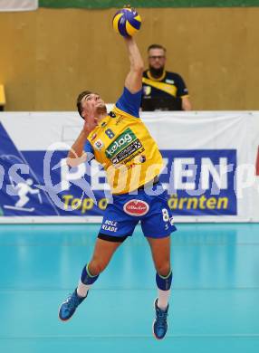 Volleyball Bundesliga. SK Posojilnica Aich/Dob gegen Hypo Tirol. Peter Mlynarcik (Aich/Dob). Bleiburg, 1.12.2016.
Foto: Kuess 
---
pressefotos, pressefotografie, kuess, qs, qspictures, sport, bild, bilder, bilddatenbank