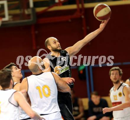 Basketball 2. Bundesliga. GD 9. Runde. Woerthersee Piraten gegen Basket Flames. Joachim Buggelsheim, (Woerthersee Piraten), Tobias Stadlmann (Basket Flames). Klagenfurt, am 3.12.2016.
Foto: Kuess
---
pressefotos, pressefotografie, kuess, qs, qspictures, sport, bild, bilder, bilddatenbank