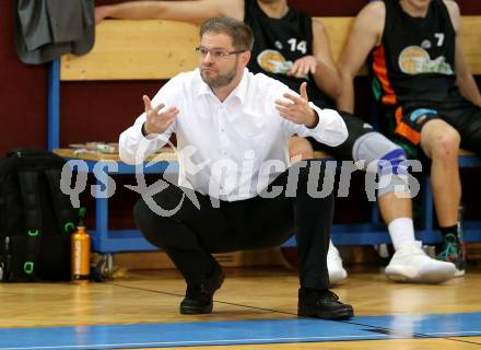 Basketball 2. Bundesliga. GD 9. Runde. Woerthersee Piraten gegen Basket Flames. Trainer Christian Kreidl (Basket Flames). Klagenfurt, am 3.12.2016.
Foto: Kuess
---
pressefotos, pressefotografie, kuess, qs, qspictures, sport, bild, bilder, bilddatenbank