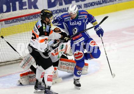 EBEL. Eishockey Bundesliga. VSV gegen	Moser Medical Graz99ers. Daniel Nageler, (VSV), Clemens Unterweger  (Graz). Villach, am 4.12.2016.
Foto: Kuess

---
pressefotos, pressefotografie, kuess, qs, qspictures, sport, bild, bilder, bilddatenbank