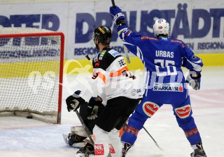 EBEL. Eishockey Bundesliga. VSV gegen	Moser Medical Graz99ers. Torjubel Jan Urbas (VSV). Villach, am 4.12.2016.
Foto: Kuess

---
pressefotos, pressefotografie, kuess, qs, qspictures, sport, bild, bilder, bilddatenbank