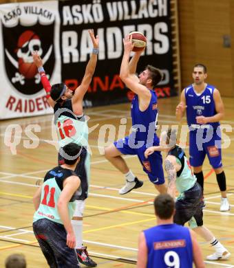 Basketball 2. Bundesliga. GD 9. Runde. Raiders Villach gegen D.C. Timberwolves.  Marko Kolaric, Nino Gross (Villach), Nemanja NIKOLIC (D.C. Timberwolves). Villach, am 4.12.2016.
Foto: Kuess
---
pressefotos, pressefotografie, kuess, qs, qspictures, sport, bild, bilder, bilddatenbank