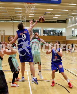 Basketball 2. Bundesliga. GD 9. Runde. Raiders Villach gegen D.C. Timberwolves. Nino Gross (Villach), Philipp DÂ´ANGELO,  Peter HOFBAUER (D.C. Timberwolves). Villach, am 4.12.2016.
Foto: Kuess
---
pressefotos, pressefotografie, kuess, qs, qspictures, sport, bild, bilder, bilddatenbank