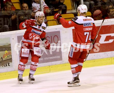 EBEL. Eishockey Bundesliga. KAC gegen 	HC TWK Innsbruck, Die Haie. Torjubel Kevin Kapstad, Jamie Lundmark (KAC). Klagenfurt, am 9.12.2016.
Foto: Kuess

---
pressefotos, pressefotografie, kuess, qs, qspictures, sport, bild, bilder, bilddatenbank