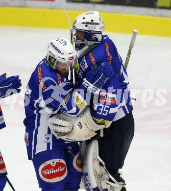 EBEL. Eishockey Bundesliga. VSV gegen	Dornbirner Eishockey Club. Samuel Labrecque, Olivier Roy (VSV). Villach, am 9.12.2016.
Foto: Kuess

---
pressefotos, pressefotografie, kuess, qs, qspictures, sport, bild, bilder, bilddatenbank