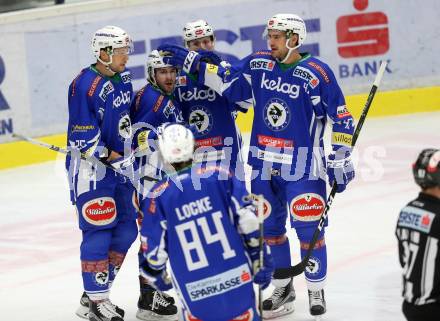 EBEL. Eishockey Bundesliga. VSV gegen	Dornbirner Eishockey Club. Torjubel Samuel Labrecque, Jan Urbas, Dustin Johner, Jeremie Ouellet Blain, Corey Locke (VSV). Villach, am 9.12.2016.
Foto: Kuess

---
pressefotos, pressefotografie, kuess, qs, qspictures, sport, bild, bilder, bilddatenbank