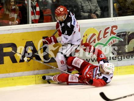 EBEL. Eishockey Bundesliga. KAC gegen 	HC TWK Innsbruck, Die Haie. Jamie Lundmark (KAC), Hunter Bishop (Innsbruck). Klagenfurt, am 9.12.2016.
Foto: Kuess

---
pressefotos, pressefotografie, kuess, qs, qspictures, sport, bild, bilder, bilddatenbank