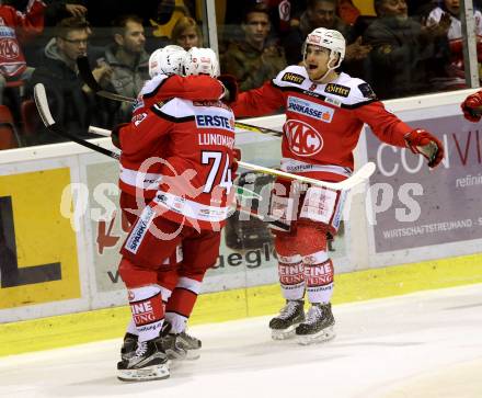 EBEL. Eishockey Bundesliga. KAC gegen 	HC TWK Innsbruck, Die Haie. Torjubel Kevin Kapstad, Jamie Lundmark (KAC). Klagenfurt, am 9.12.2016.
Foto: Kuess

---
pressefotos, pressefotografie, kuess, qs, qspictures, sport, bild, bilder, bilddatenbank
