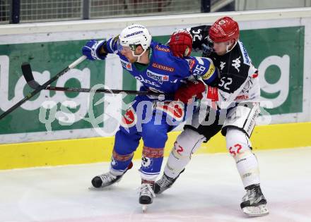 EBEL. Eishockey Bundesliga. VSV gegen	HC TWK Innsbruck, Die Haie. Jan Urbas,  (VSV), Jason Desantis (Innsbruck). Villach, am 16.12.2016.
Foto: Kuess

---
pressefotos, pressefotografie, kuess, qs, qspictures, sport, bild, bilder, bilddatenbank