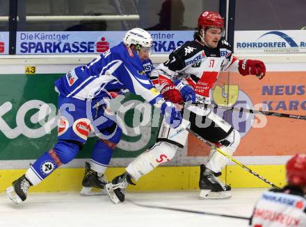EBEL. Eishockey Bundesliga. VSV gegen	HC TWK Innsbruck, Die Haie. Florian Muehlstein,  (VSV), Andrew Clark (Innsbruck). Villach, am 16.12.2016.
Foto: Kuess

---
pressefotos, pressefotografie, kuess, qs, qspictures, sport, bild, bilder, bilddatenbank