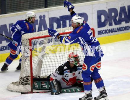 EBEL. Eishockey Bundesliga. VSV gegen	HC TWK Innsbruck, Die Haie. Torjubel Samuel Labrecque, Jan Urbas (VSV). Villach, am 16.12.2016.
Foto: Kuess

---
pressefotos, pressefotografie, kuess, qs, qspictures, sport, bild, bilder, bilddatenbank