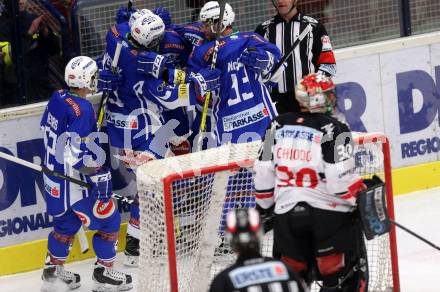 EBEL. Eishockey Bundesliga. VSV gegen	HC TWK Innsbruck, Die Haie. Torjubel Benjamin Petrik, Florian Muehlstein, Nico Brunner, Evan McGrath, Kevin Wehrs (VSV). Villach, am 16.12.2016.
Foto: Kuess

---
pressefotos, pressefotografie, kuess, qs, qspictures, sport, bild, bilder, bilddatenbank