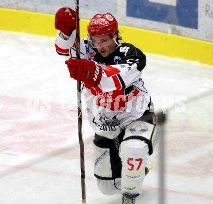 EBEL. Eishockey Bundesliga. VSV gegen	HC TWK Innsbruck, Die Haie. Torjubel Andrew Clark  (Innsbruck). Villach, am 16.12.2016.
Foto: Kuess

---
pressefotos, pressefotografie, kuess, qs, qspictures, sport, bild, bilder, bilddatenbank