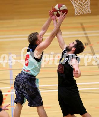 Basketball 2. Bundesliga. GD11. Runde. Raiders Villach gegen Woerthersee Piraten. Sebastian Huber,  (Villach), Edgar Allesch (Woerthersee Piraten). Villach, am 17.12.2016.
Foto: Kuess
---
pressefotos, pressefotografie, kuess, qs, qspictures, sport, bild, bilder, bilddatenbank