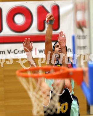 Basketball 2. Bundesliga. GD11. Runde. Raiders Villach gegen Woerthersee Piraten. Marco Kolaric (Villach). Villach, am 17.12.2016.
Foto: Kuess
---
pressefotos, pressefotografie, kuess, qs, qspictures, sport, bild, bilder, bilddatenbank