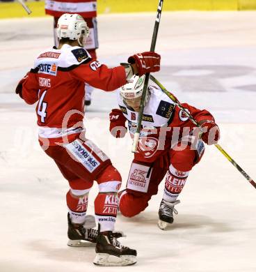 EBEL. Eishockey Bundesliga. KAC gegen 	VSV. Torjubel Patrick Harand, Steven Strong (KAC). Klagenfurt, am 18.12.2016.
Foto: Kuess

---
pressefotos, pressefotografie, kuess, qs, qspictures, sport, bild, bilder, bilddatenbank