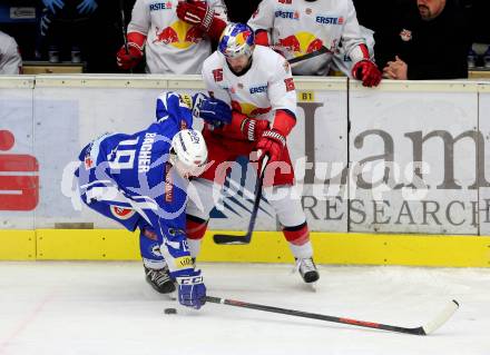 EBEL. Eishockey Bundesliga. VSV gegen	EC Red Bull Salzburg	. Stefan Bacher,  (VSV), Manuel Latusa (Salzburg). Villach, am 20.12.2016.
Foto: Kuess

---
pressefotos, pressefotografie, kuess, qs, qspictures, sport, bild, bilder, bilddatenbank