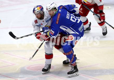 EBEL. Eishockey Bundesliga. VSV gegen	EC Red Bull Salzburg	. Miha Verlic,  (VSV), Bill Thomas (Salzburg). Villach, am 20.12.2016.
Foto: Kuess

---
pressefotos, pressefotografie, kuess, qs, qspictures, sport, bild, bilder, bilddatenbank