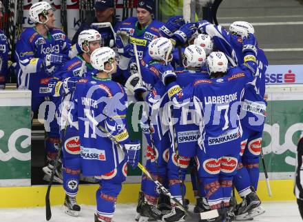 EBEL. Eishockey Bundesliga. VSV gegen	EC Red Bull Salzburg	. Jubel VSV. Villach, am 20.12.2016.
Foto: Kuess

---
pressefotos, pressefotografie, kuess, qs, qspictures, sport, bild, bilder, bilddatenbank