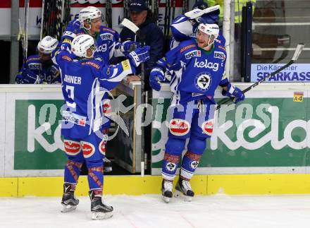 EBEL. Eishockey Bundesliga. VSV gegen	EC Red Bull Salzburg	. Torjubel Jan Urbas, Nico Brunner, Dustin Johner (VSV). Villach, am 20.12.2016.
Foto: Kuess

---
pressefotos, pressefotografie, kuess, qs, qspictures, sport, bild, bilder, bilddatenbank
