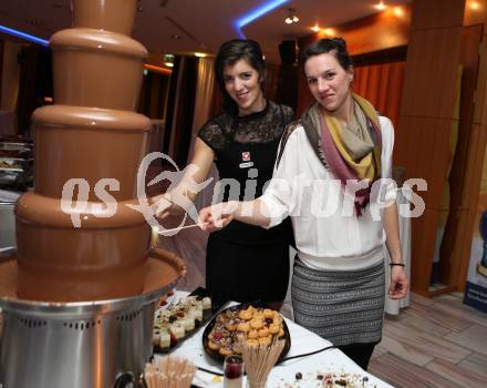Sportgala. Nacht des Sports. Ehrung Sportler des Jahres.   Magdalena Lobnig und Schwester Katharina. Velden, 21.12.2016.
Foto: Kuess 
---
pressefotos, pressefotografie, kuess, qs, qspictures, sport, bild, bilder, bilddatenbank