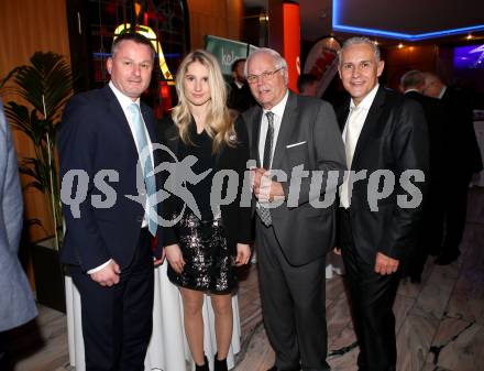 Sportgala. Nacht des Sports. Ehrung Sportler des Jahres.   Anna Gasser. Velden, 21.12.2016.
Foto: Kuess 
---
pressefotos, pressefotografie, kuess, qs, qspictures, sport, bild, bilder, bilddatenbank