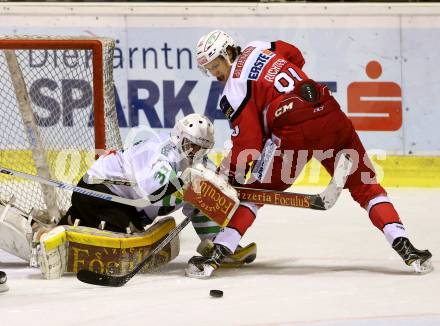 EBEL. Eishockey Bundesliga. KAC gegen 	HDD Olimpija Ljubljana. Marco Richter, (KAC),  Jeff Frazee (Laibach). Klagenfurt, am 23.12.2016.
Foto: Kuess

---
pressefotos, pressefotografie, kuess, qs, qspictures, sport, bild, bilder, bilddatenbank