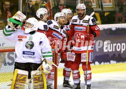EBEL. Eishockey Bundesliga. KAC gegen 	HDD Olimpija Ljubljana. Torjubel Matthew Neal, Manuel Ganahl, Jammie Lundmark, David Joseph Fischer (KAC). Klagenfurt, am 23.12.2016.
Foto: Kuess

---
pressefotos, pressefotografie, kuess, qs, qspictures, sport, bild, bilder, bilddatenbank