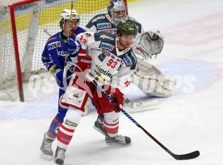 EBEL. Eishockey Bundesliga. VSV gegen	HCB Suedtirol Alperia.  Christof Kromp, (VSV),  Luca Frigo (Bozen). Villach, am 26.12.2016.
Foto: Kuess

---
pressefotos, pressefotografie, kuess, qs, qspictures, sport, bild, bilder, bilddatenbank