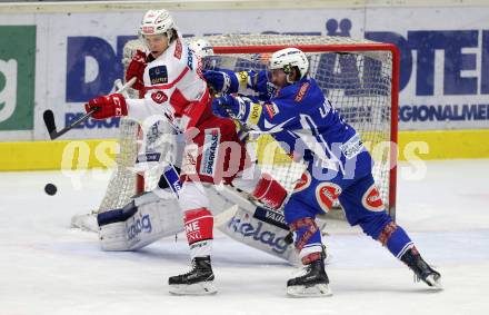 EBEL. Eishockey Bundesliga. VSV gegen	KAC. Samuel Labrecque,  (VSV), Marco Richter (KAC). Villach, am 28.12.2016.
Foto: Kuess

---
pressefotos, pressefotografie, kuess, qs, qspictures, sport, bild, bilder, bilddatenbank