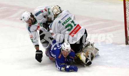 EBEL. Eishockey Bundesliga. VSV gegen	HDD Olimpija Ljubljana. Corey Locke,  (VSV), David Planko, Jeff Frazee (Laibach). Villach, am 30.12.2016.
Foto: Kuess

---
pressefotos, pressefotografie, kuess, qs, qspictures, sport, bild, bilder, bilddatenbank