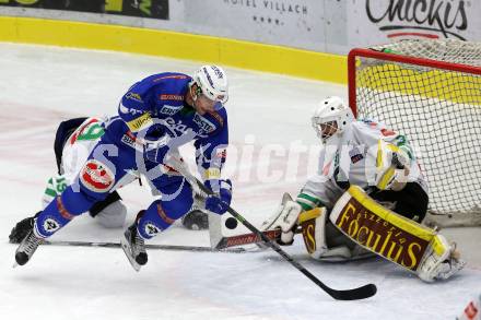EBEL. Eishockey Bundesliga. VSV gegen	HDD Olimpija Ljubljana.  Evan McGrath, (VSV), Jeff Frazee (Laibach). Villach, am 30.12.2016.
Foto: Kuess

---
pressefotos, pressefotografie, kuess, qs, qspictures, sport, bild, bilder, bilddatenbank