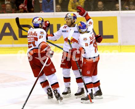 EBEL. Eishockey Bundesliga. KAC gegen 	EC Red Bull Salzburg. Torjubel John Hughes, Ryan Duncan, Matthias Trattnig (Salzburg). Klagenfurt, am 3.1.2017.
Foto: Kuess

---
pressefotos, pressefotografie, kuess, qs, qspictures, sport, bild, bilder, bilddatenbank
