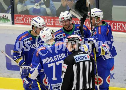 EBEL. Eishockey Bundesliga. VSV gegen	UPC Vienna Capitals. Torjubel Evan McGrath, Jan Urbas, Stefan Bacher, Florian Muehlstein (VSV). Villach, am 6.1.2017.
Foto: Kuess

---
pressefotos, pressefotografie, kuess, qs, qspictures, sport, bild, bilder, bilddatenbank