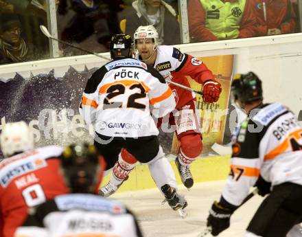 EBEL. Eishockey Bundesliga. KAC gegen 	Moser Medical Graz99ers. Jamie Lundmark,  (KAC), Thomas Poeck (Graz). Klagenfurt, am 6.1.2017.
Foto: Kuess

---
pressefotos, pressefotografie, kuess, qs, qspictures, sport, bild, bilder, bilddatenbank